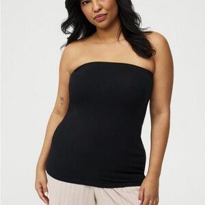 Black Crop Top Torrid Size 2 nwt